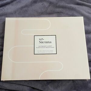 xo, Sienna - Springtime Whiteboard Planner (BNWT / BNIB)